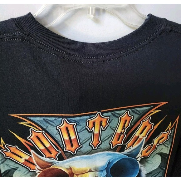 VTG NWT Hooters Owl Skull Graphic Print Black T-Shirt Men's XL Rare - Picture 11 of 16